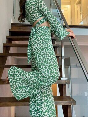 Dynamite Wide Leg Pants And Tie Front Top Set Size S